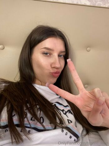 Tessie / tessie_free nude photo #31