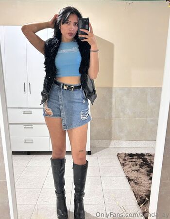 Thaly / tha_ly nude photo #29