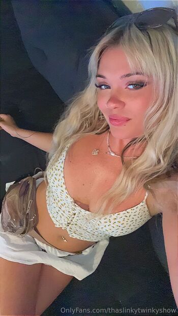 Brittany / thaslinkytwinkyshow nude photo #1