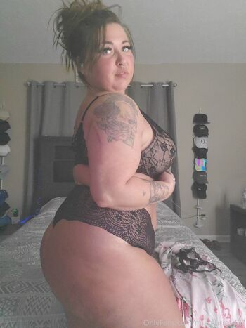 Spoiled Mam / thatbadbitch420 nude photo #32