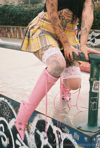 Jacquelin / thatdaisyghoul / daisyxox nude photo #37