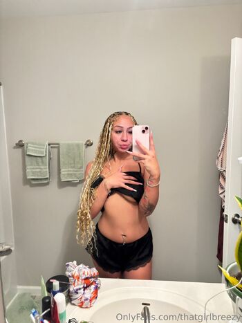 Creamyybreezy / thatgirlbreezy / breezyswapp nude photo #4