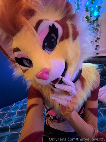 Kitty / thatyellowkitty / kittyd_uk nude photo #12
