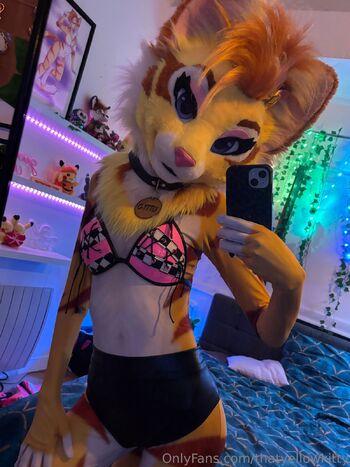 Kitty / thatyellowkitty / kittyd_uk nude photo #13