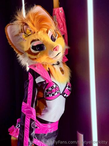 Kitty / thatyellowkitty / kittyd_uk nude photo #14