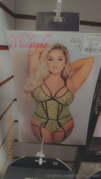 Lilac Vixe / the_lilac_vixen nude photo #11