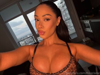 Ari Azu / theariazul nude photo #20