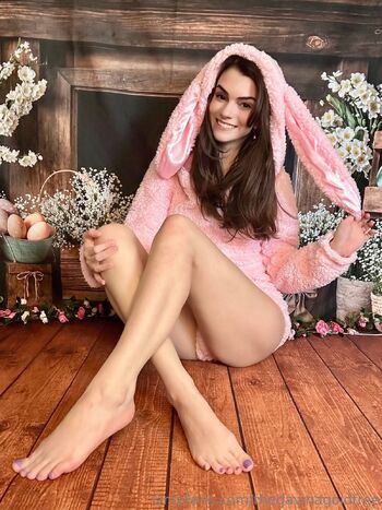 Davina / thedavinagoldfree nude photo #9