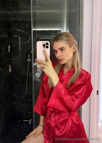 Emily / theeemily nude photo #10