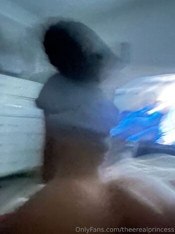 Onnie / theerealprincess / theerealradrionna / drionnara / theerealradrionnaa nude photo #2