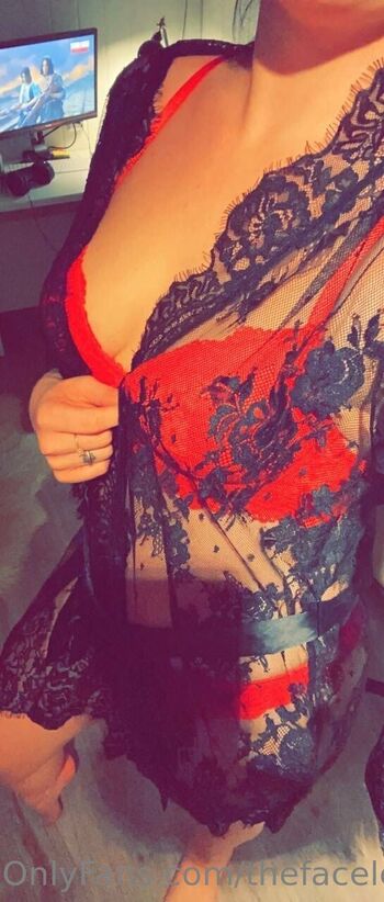 Faceles / thefacelessmess nude photo #1