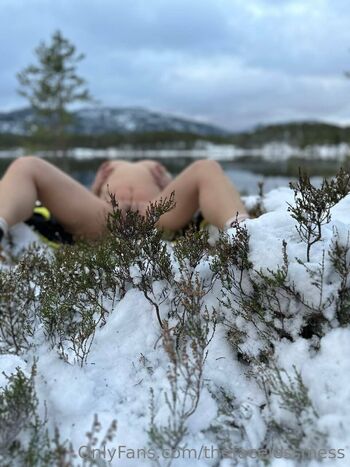 Faceles / thefacelessmess nude photo #2