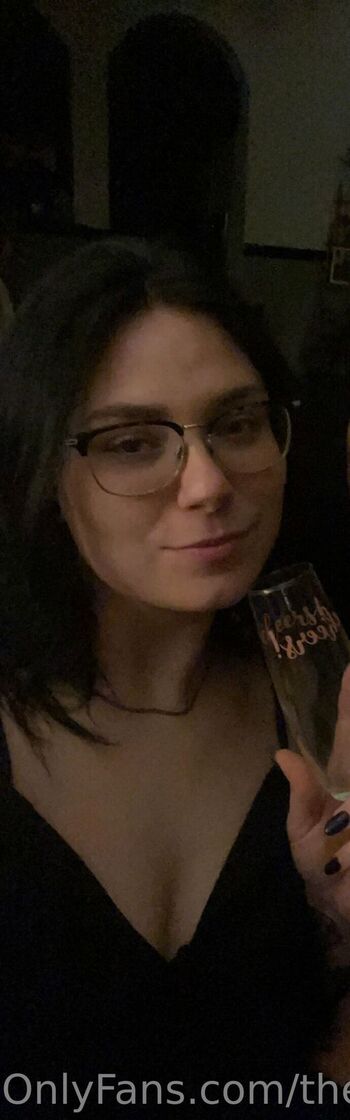 Christine Sam / thegabriellexx / goobirl nude photo #5