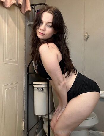 Georgia fox / thegeorgiafoxx nude photo #30