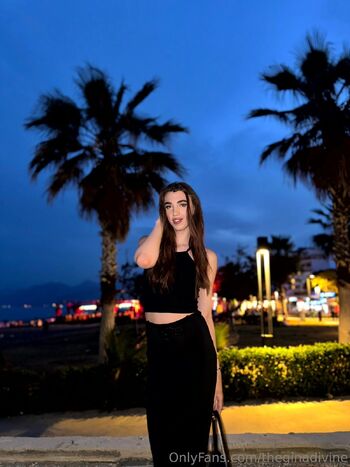 Gina Divine / theginadivine / di.vine.gina nude photo #38