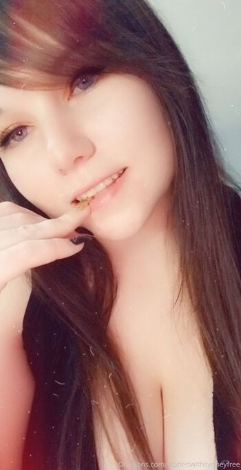 The Girl Next Doo / thegirlnextdoorfree / yourlocalraveslut nude photo #33