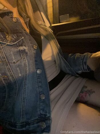 Hailee Lov / thehaileelove nude photo #16