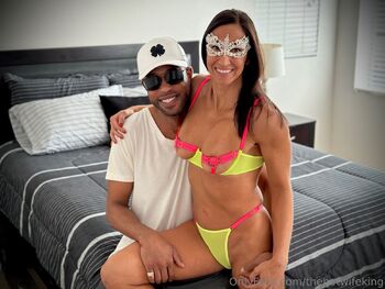 𝐻𝑂𝑇𝑊𝐼𝐹𝐸 𝐾𝐼𝑁𝐺 / thehotwifekingvip nude photo #6