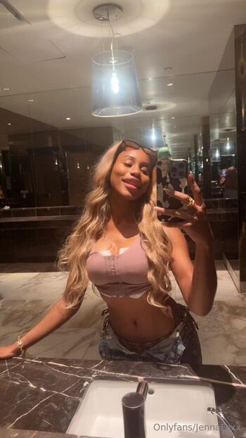 Jenna Fox / thejennafoxx nude photo #6