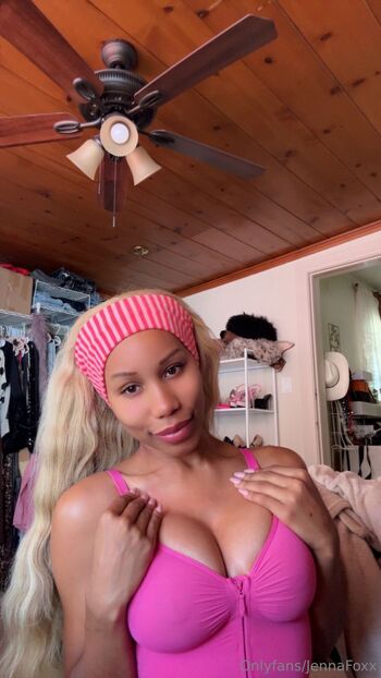 Jenna Fox / thejennafoxx nude photo #8