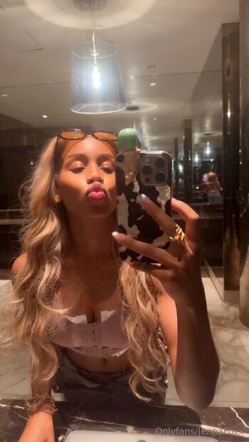 Jenna Fox / thejennafoxx nude photo #15