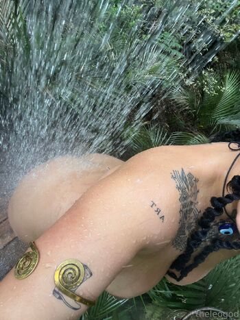 Patupaiareh / theleogod nude photo #17