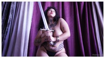 Patupaiareh / theleogod nude photo #24