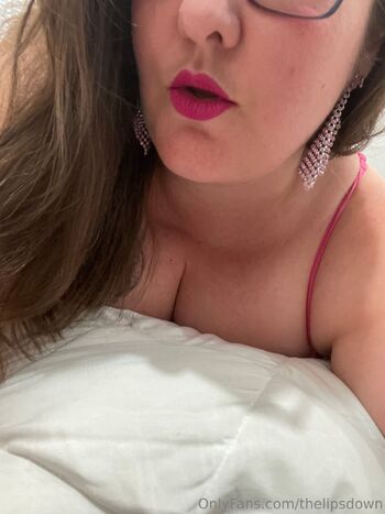 thelipsdown nude photo #13