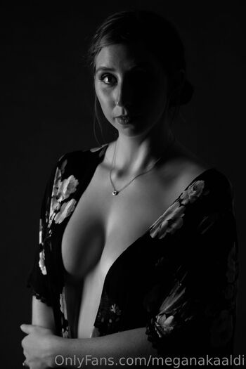 Themeganakaald / themeganakaaldi nude photo #36