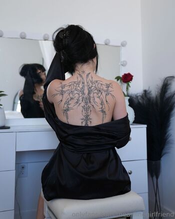 𝐏𝐑𝐈𝐍𝐂𝐄𝐒𝐒 𝐏𝐈𝐍𝐄𝐀𝐏𝐏𝐋𝐄 / theonlinegirlfriend nude photo #9