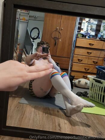 Winte / theopportunisticwh0refre nude photo #11