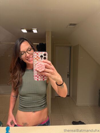 Batmanduhs Batcav / therealbatmanduhx nude photo #4