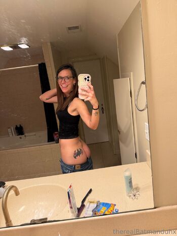 Batmanduhs Batcav / therealbatmanduhx nude photo #18