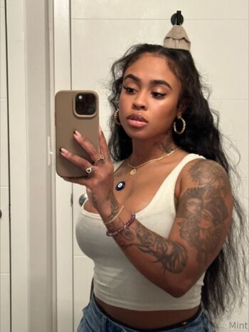 therealbombshell mint