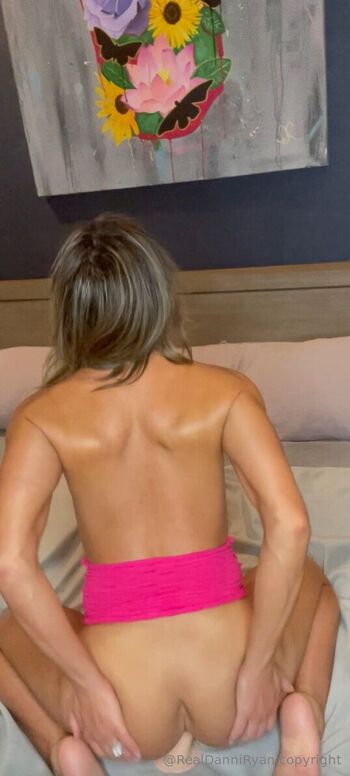 TheRealDanniRyan Fre / therealdanniryan nude photo #9