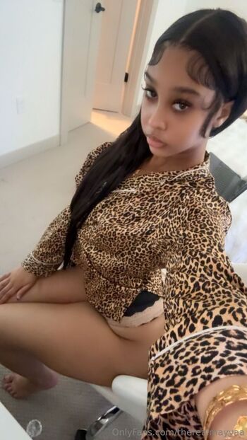 Mayya / therealmayyaa nude photo #2