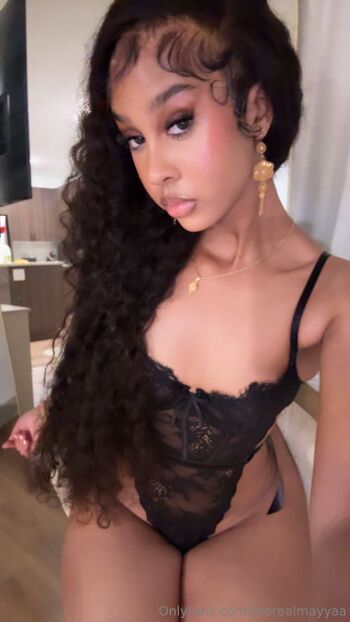 Mayya / therealmayyaa nude photo #12