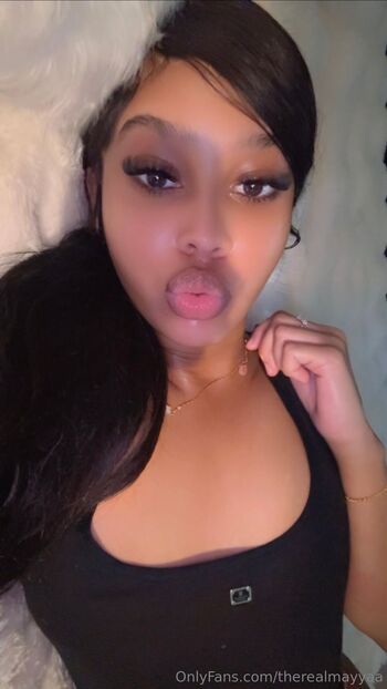 Mayya / therealmayyaa nude photo #21