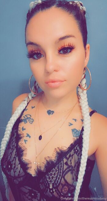 MissCumAlo / therealmissdaisy nude photo #30