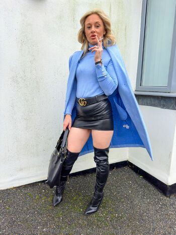 Tʜᴇ Rᴇᴀʟ Sᴍᴏᴋɪɴɢ Hᴏᴜsᴇᴡɪғᴇ Oғ Oɴʟʏғᴀɴs / therealsmokinghousewife nude photo #21