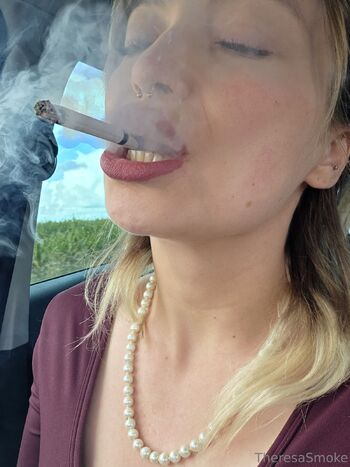 Theresa_Smok / theresasmoke / theresa_smoke_original nude photo #6