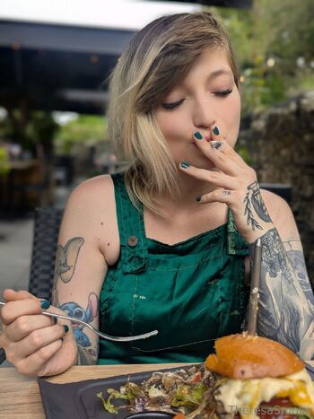 Theresa_Smok / theresasmoke / theresa_smoke_original nude photo #8
