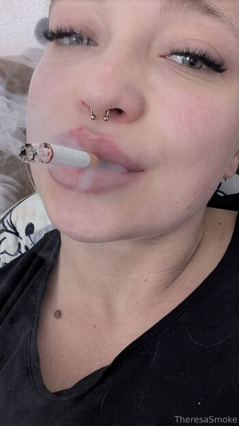 Theresa_Smok / theresasmoke / theresa_smoke_original nude photo #15
