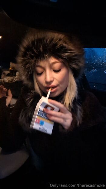 Theresa_Smok / theresasmoke / theresa_smoke_original nude photo #24