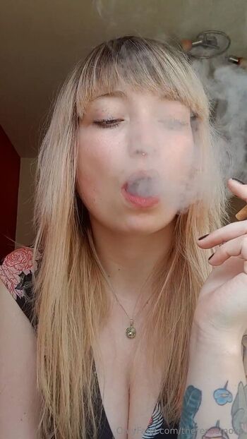 Theresa_Smok / theresasmoke / theresa_smoke_original nude photo #30