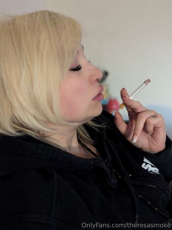 Theresa_Smok / theresasmoke / theresa_smoke_original nude photo #36