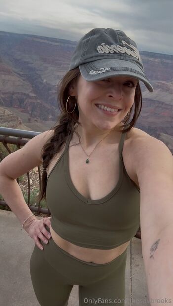 Savannah Brook / thesavbrooks nude photo #13