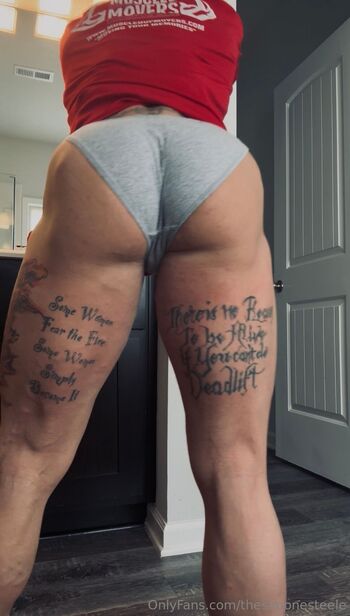 Simone Steele / thesimonesteele / steeles1023 / xxxsteelesimone nude photo #3