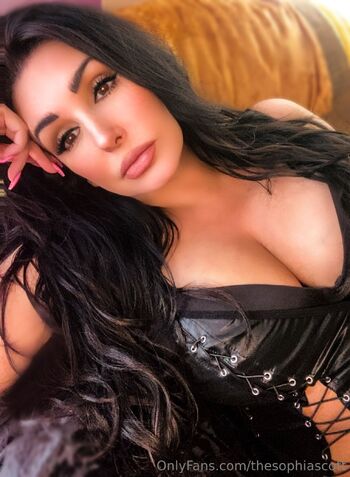 Sophia Scott Cougar FRE / thesophiascott nude photo #11