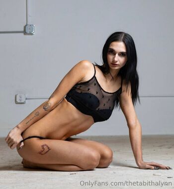 Tabby / thetabithalynn nude photo #23